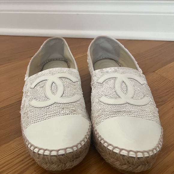 Authentic Chanel Espadrille - Picture 3 of 5